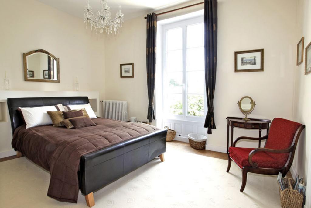Le Presbytere Bed & Breakfast Saint-Bomer-les-Forges Bilik gambar